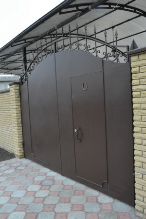 Ворота распашные из мет. листа