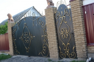 Ворота распашные из мет. листа