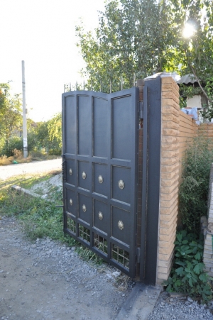 Ворота распашные из мет. листа