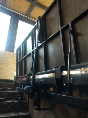 Люк автоматический