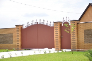 Ворота металлические, распашные