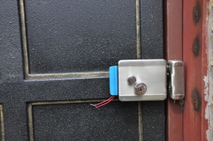 Ворота распашные из мет. листа