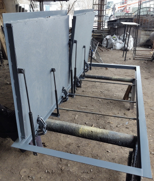 Люк двустворчатый в гараж