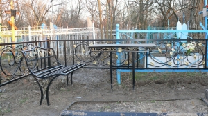 Ритуальные столы лавки из металла.