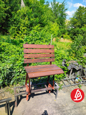 Лавочка обшитая деревом