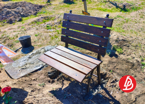 Лавочка обшитая деревом