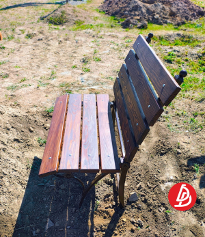 Лавочка обшитая деревом