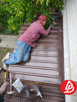 Козырёк из профнастила