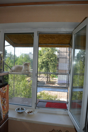 Вольер на окно