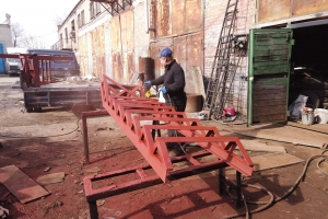 Лестница уголок швеллер