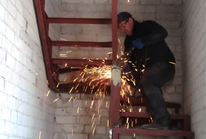 Лестница уголок швеллер