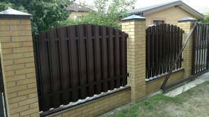 Забор из профнастила