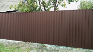 Забор из профнастила