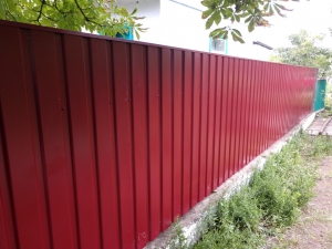 Забор из профнастила