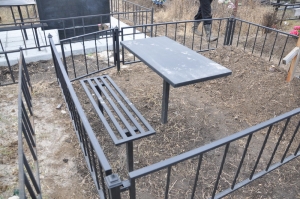 Стол на одной ножке