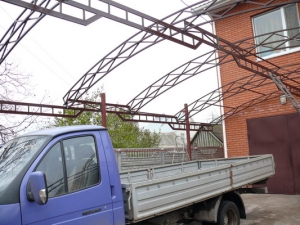 Навес из поликарбоната  POLYGAL