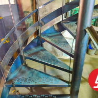 Винтовая, металлическая лестница