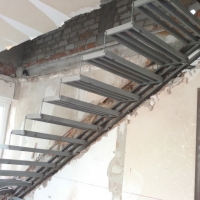 Лестница консольная