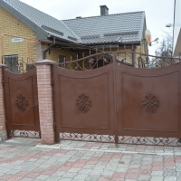 Ворота распашные из мет. листа