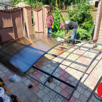 Навес - козырек.