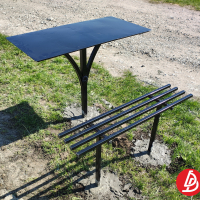 Стол большой на одной ножке