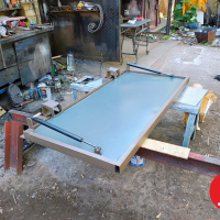 Люк в подвал под линолеум