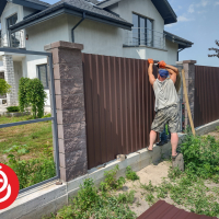 Забор из профнастила