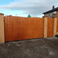 Ворота обшитые деревом