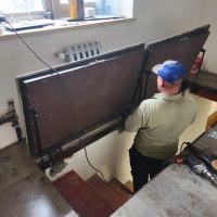 люк двустворчатый в подвал