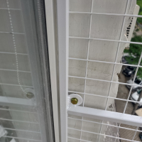 Вольер для кота на большое окно