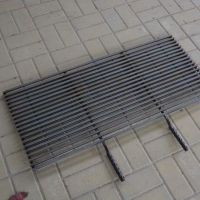 Решетка на барбекю.