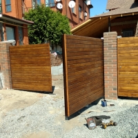 Ворота обшитые деревом