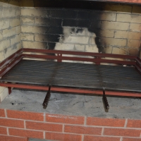 Решетка на барбекю.