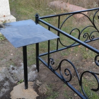 Стол на одной ножке