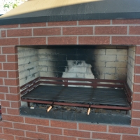 Решетка на барбекю.