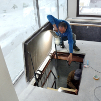 Люк в подвал под плитку