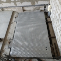 Люк невидимка без обшивки