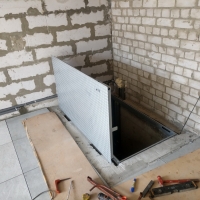 Люк невидимка без обшивки