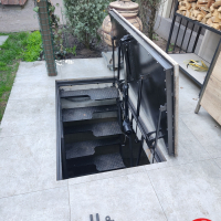 Люк автоматический обшитый