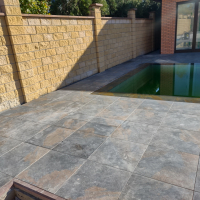 Люк на бассейн под керамогранит.