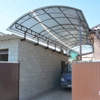 Навес из поликарбоната  POLYGAL