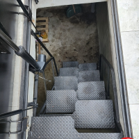 Люк автоматический обшитый