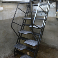 Люк автоматический обшитый