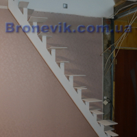 Лестница на одном косоуре