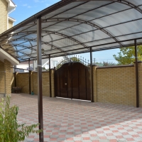 Навес из поликарбоната  POLYGAL