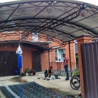 Навес из поликарбоната  POLYGAL