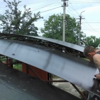 Навес из поликарбоната  POLYGAL