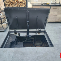 Люк автоматический обшитый