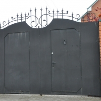 Ворота распашные из мет. листа