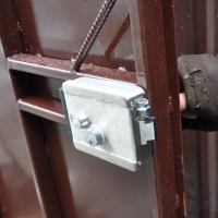 Ворота распашные из мет. листа